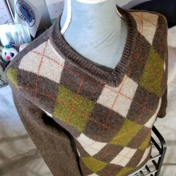 Club Room Argyle 100% LAMBSWOOL V-Neck L/S Top - Picture 2 of 8